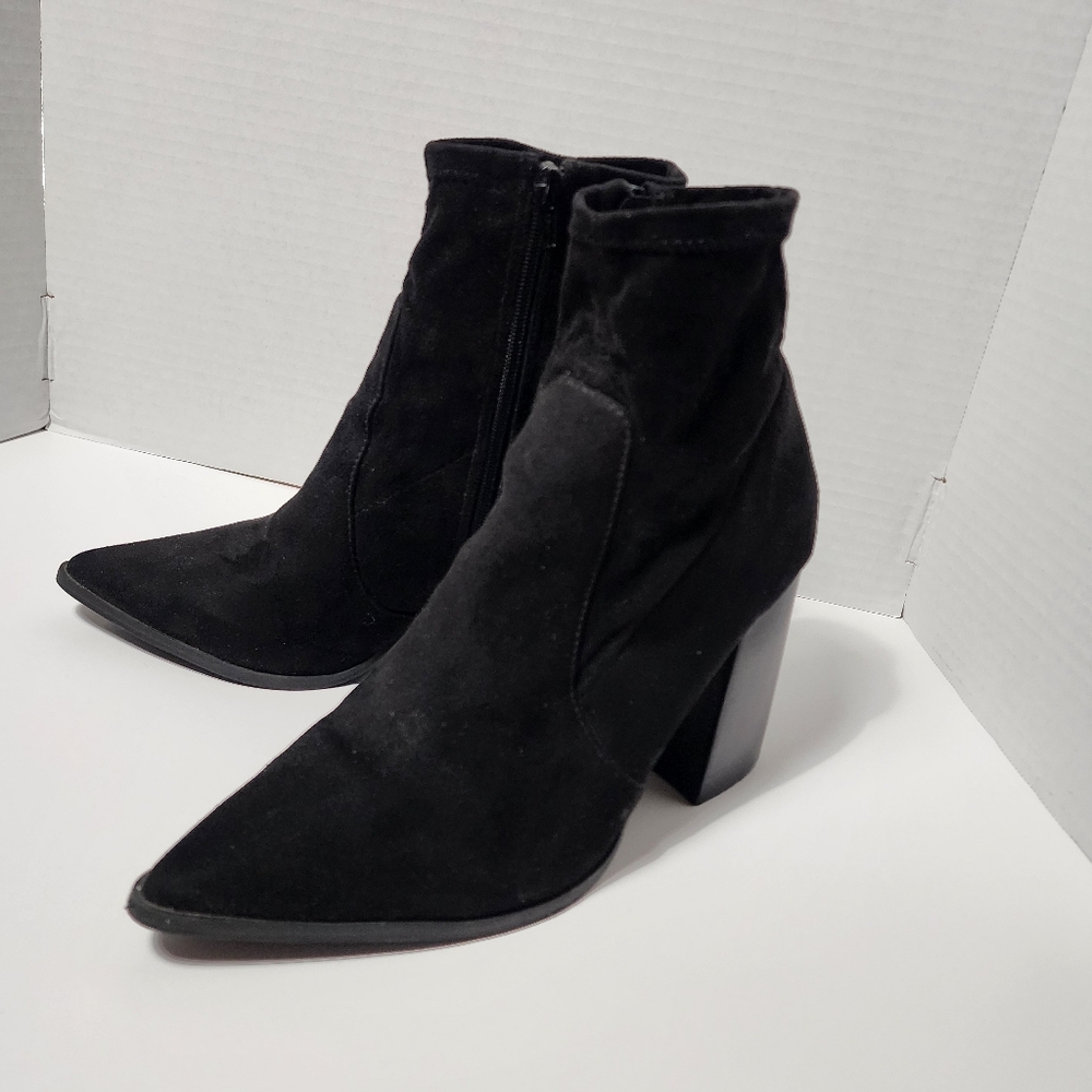 Steve Madden Touchdown Black Suede Boots